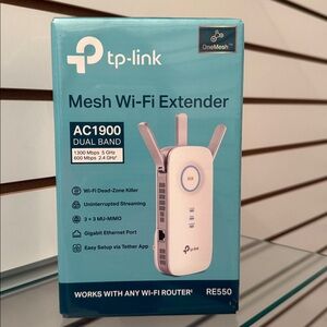 TP-Link AC1900 Dual Band Wi-Fi Extender in Blue and White